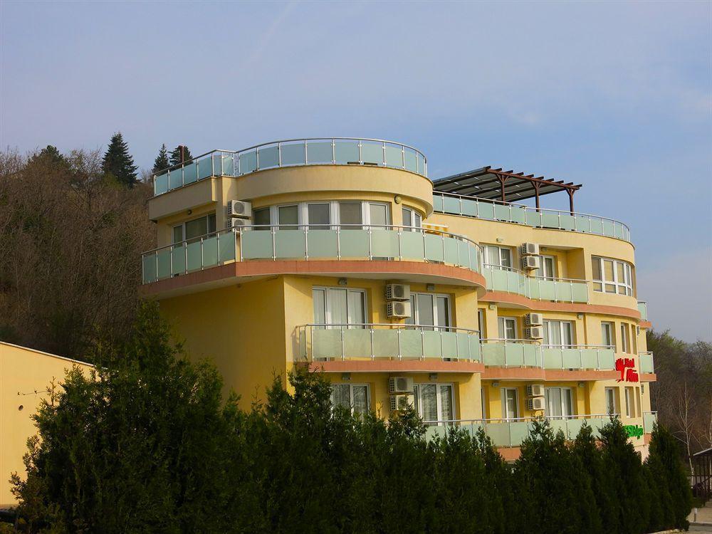 Family Hotel Albizia Beach Varna Eksteriør billede