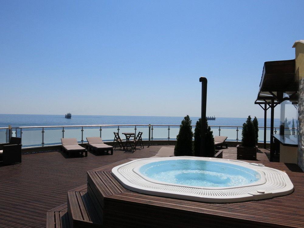 Family Hotel Albizia Beach Varna Eksteriør billede