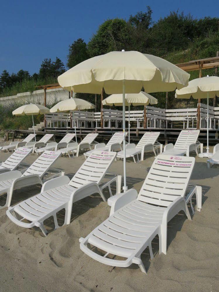 Family Hotel Albizia Beach Varna Eksteriør billede