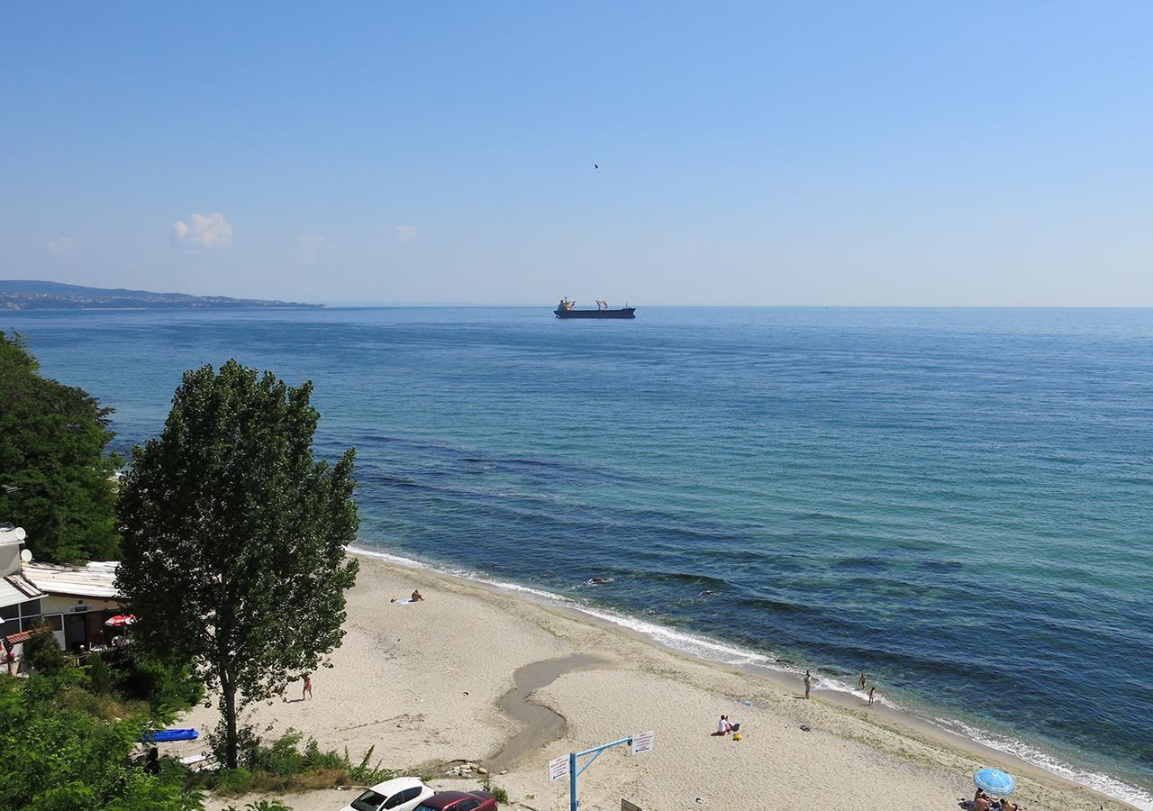 Family Hotel Albizia Beach Varna Eksteriør billede